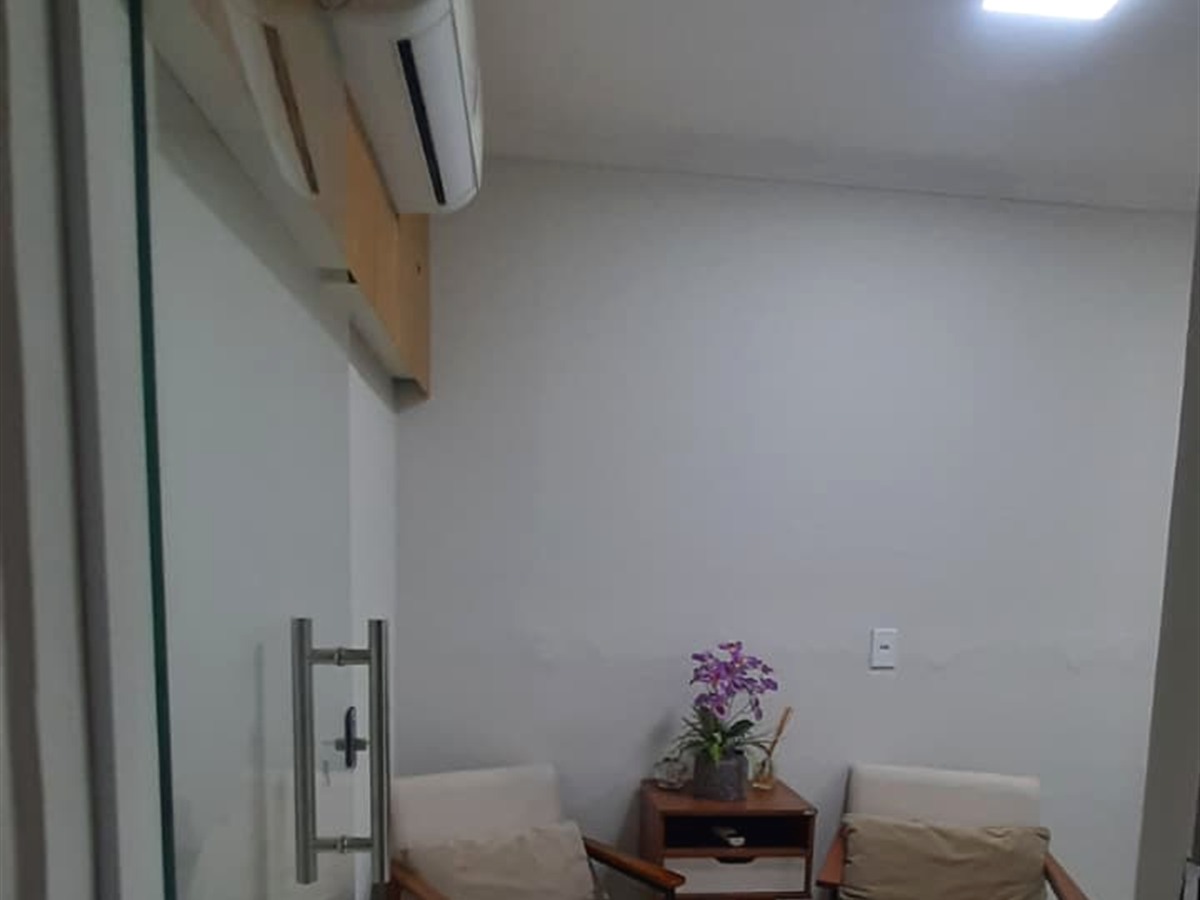 Poltronas de atendimento e recepção na Sala Rotativa